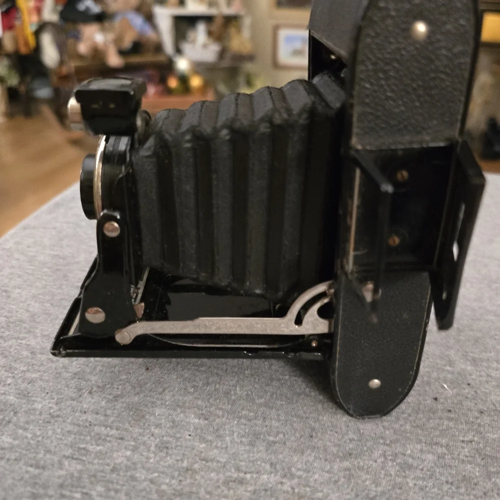 Antique Agfa Pb20 Readyset Folding Camera!** Untested** Good decor.